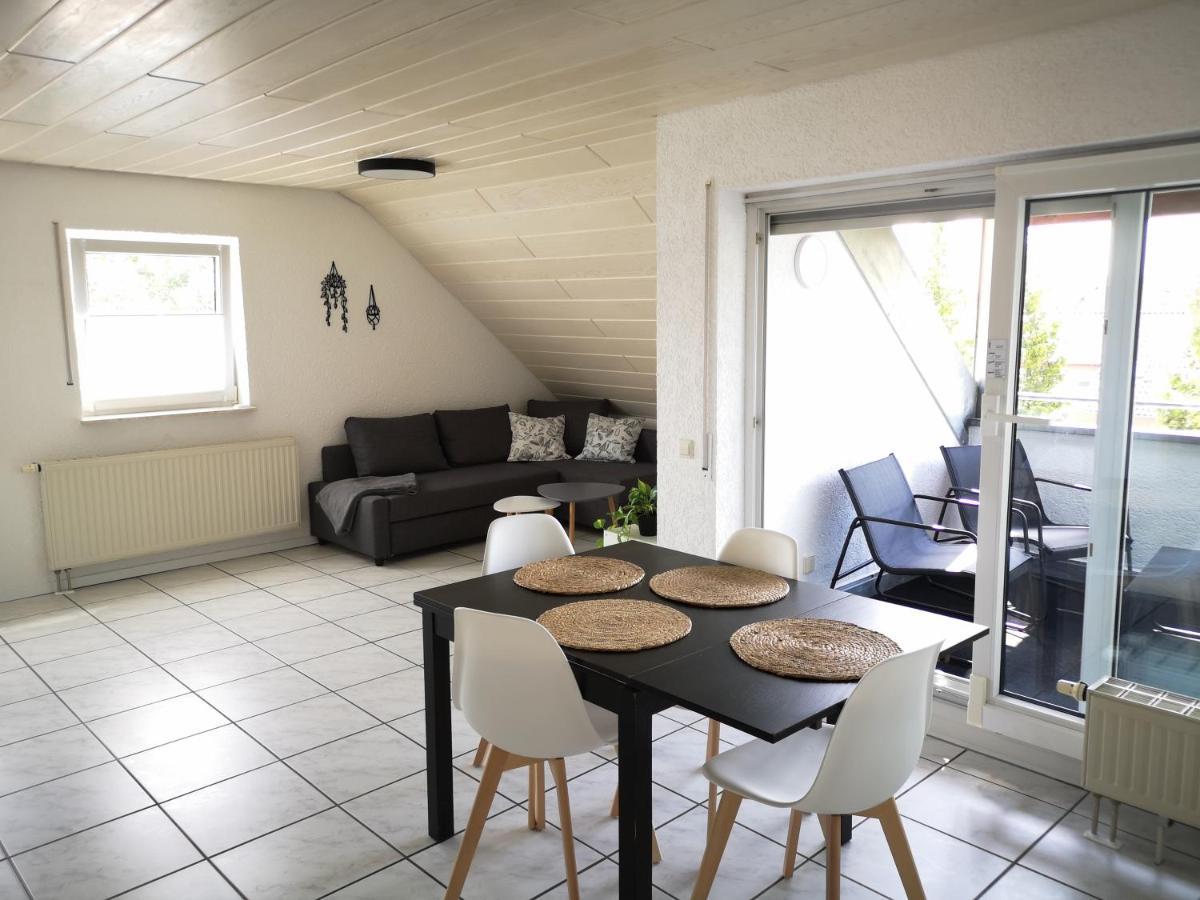 Familienfreundliche Ferienwohnung Mit Wohlfuehlbalkon Und Kostenlosem Parkplatz Nahe Messe Und Bodensee Меккенбойрен Экстерьер фото