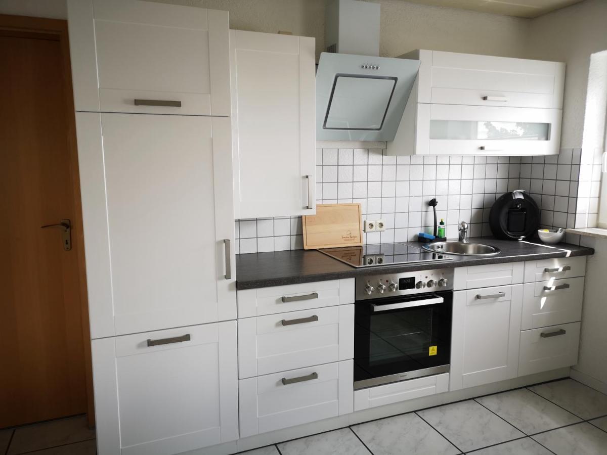 Familienfreundliche Ferienwohnung Mit Wohlfuehlbalkon Und Kostenlosem Parkplatz Nahe Messe Und Bodensee Меккенбойрен Экстерьер фото